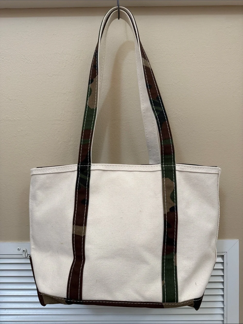 LL BEAN Boat Tote Bag Double Long Handles Zipper - Picture 2 of 8